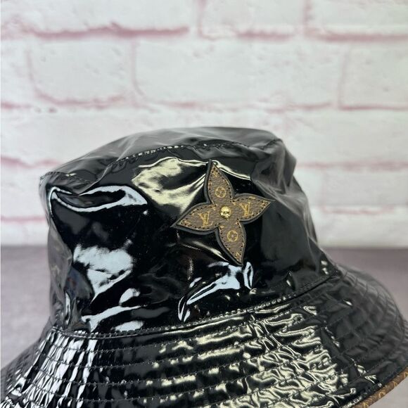 Louis Vuitton Bob Rainy Day Black Patent Bucket Hat Noir NWT main image 9